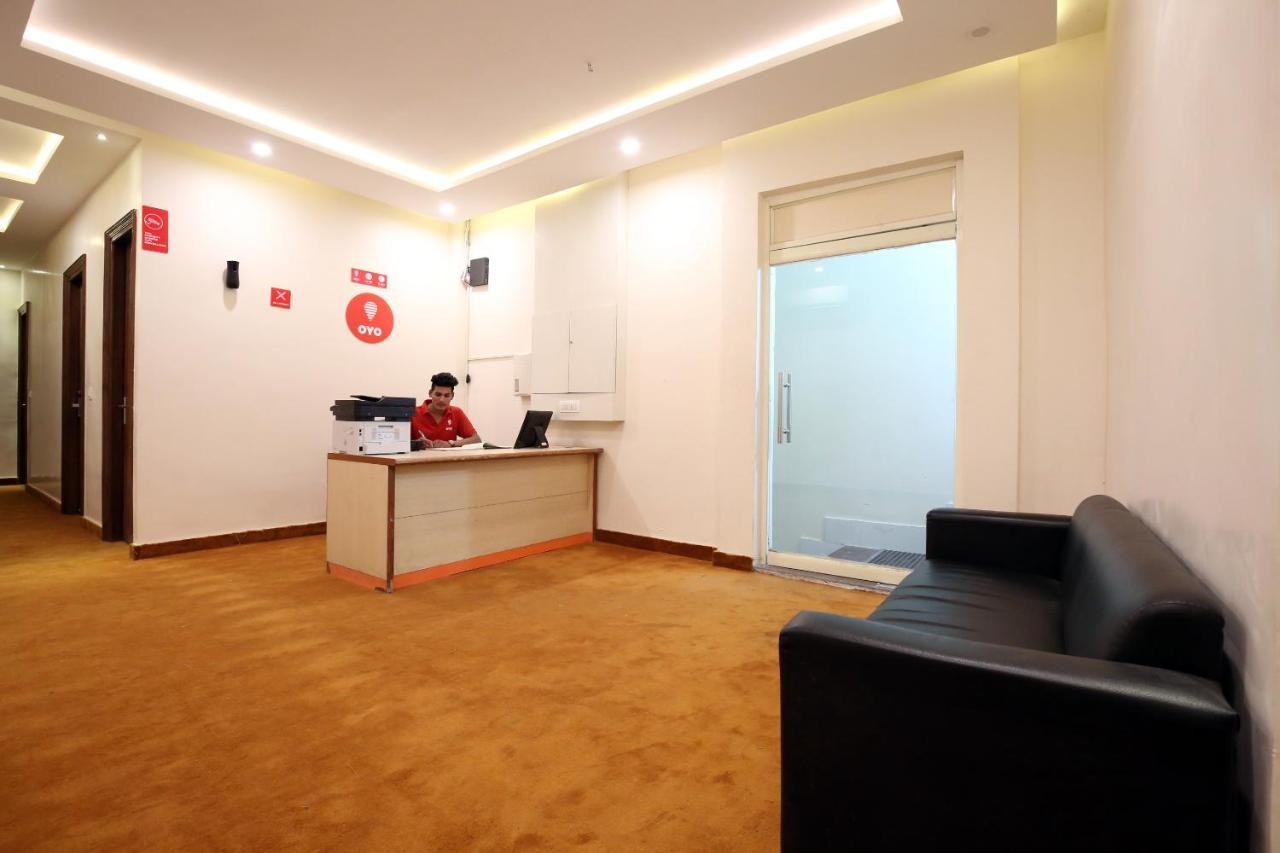 Oyo 9159 Hotel Royal Woodslark Zirakpur Экстерьер фото