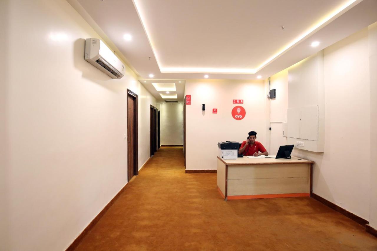 Oyo 9159 Hotel Royal Woodslark Zirakpur Экстерьер фото